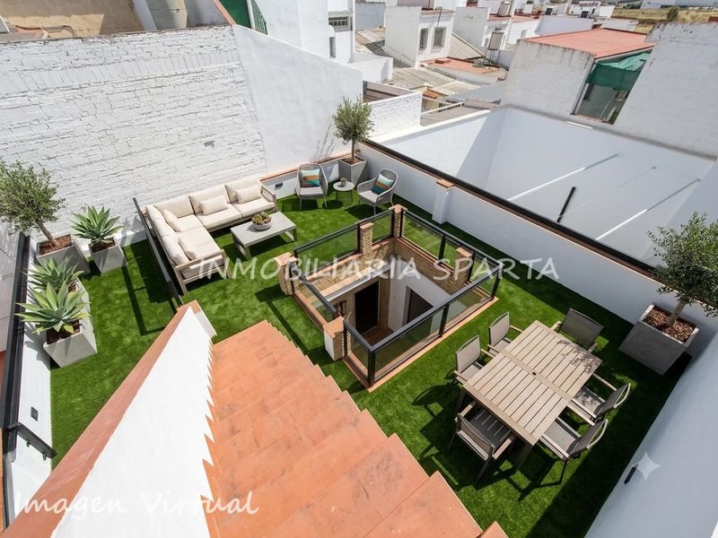 Foto 52ad65a4-0fe7-4615-b0cd-235507d7ec54. Casa adossada a Santiponce