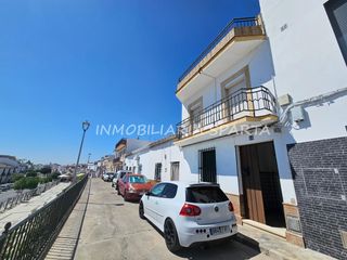 Casa adossada a Santiponce. ¡¡ fantástica casa de pueblo !!