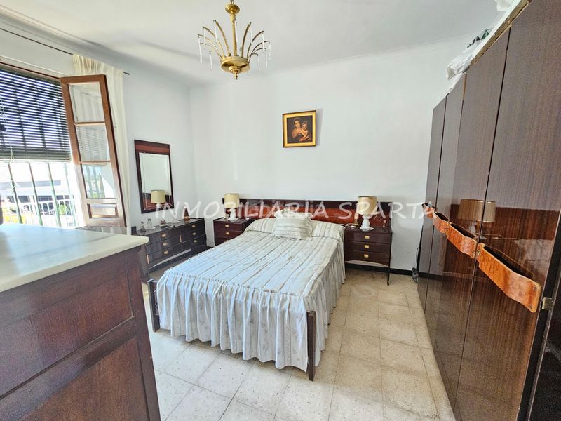 Foto aeb39fa7-f51c-494d-a523-448f6025d914. Casa adossada a Santiponce