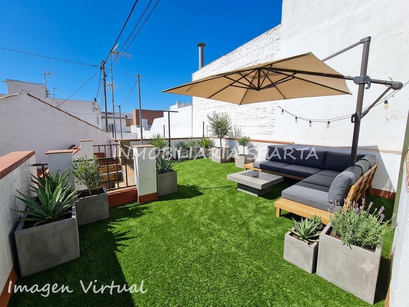Foto c69ab519-0d43-4891-a5e9-296e9a4271dc. Casa adossada a Santiponce