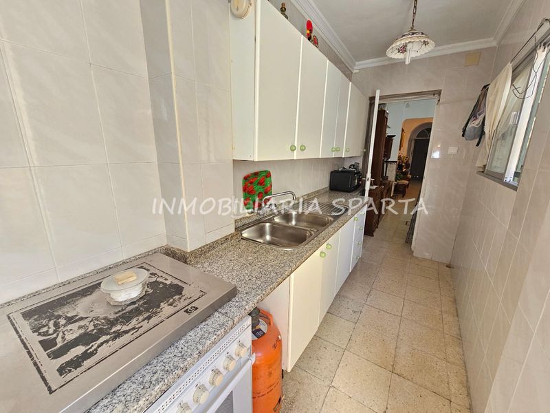 Foto cc5aa086-d0b2-472d-8821-379eabf0167e. Casa adossada a Santiponce