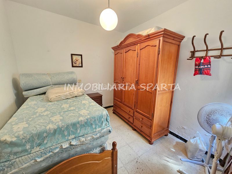 Foto dfaa0cd7-c755-4e14-b1d2-8a33f136fb76. Casa adossada a Santiponce