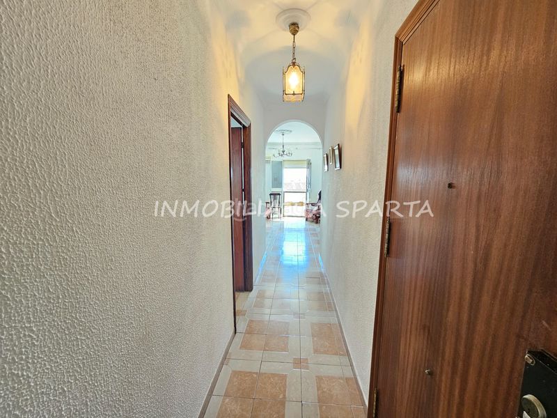 Foto f5afd5a5-72fa-46c7-b3cd-9e64959b94b5. Casa adossada a Santiponce