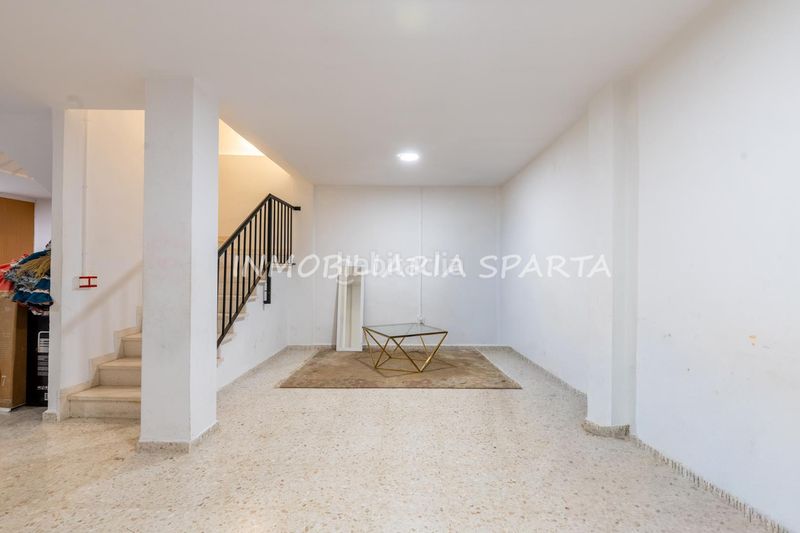 Foto 4193414c-8405-4777-9946-30710950f8da. Casa aparellada amb xemeneia a Espartinas pueblo Espartinas