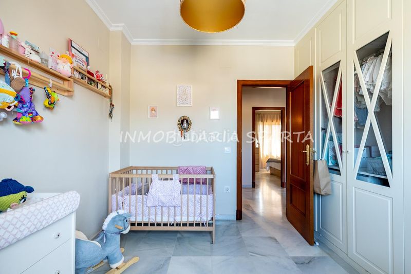 Foto e7a90640-2883-480d-b22c-825d4ebdab74. Casa aparellada amb xemeneia a Espartinas pueblo Espartinas