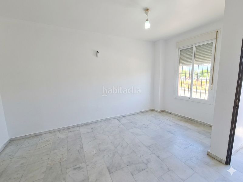 Foto 6b11294a-7e10-4b9c-ba0f-f62d439d2ec7. Casa adossada a Hinojos