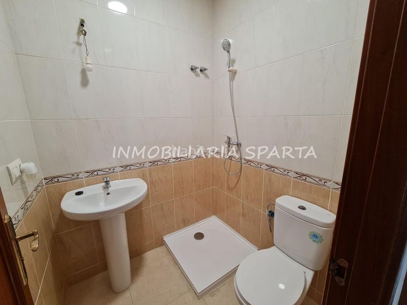 Foto 79331b61-5b93-4149-841c-25ab017f0940. Casa adossada a Hinojos