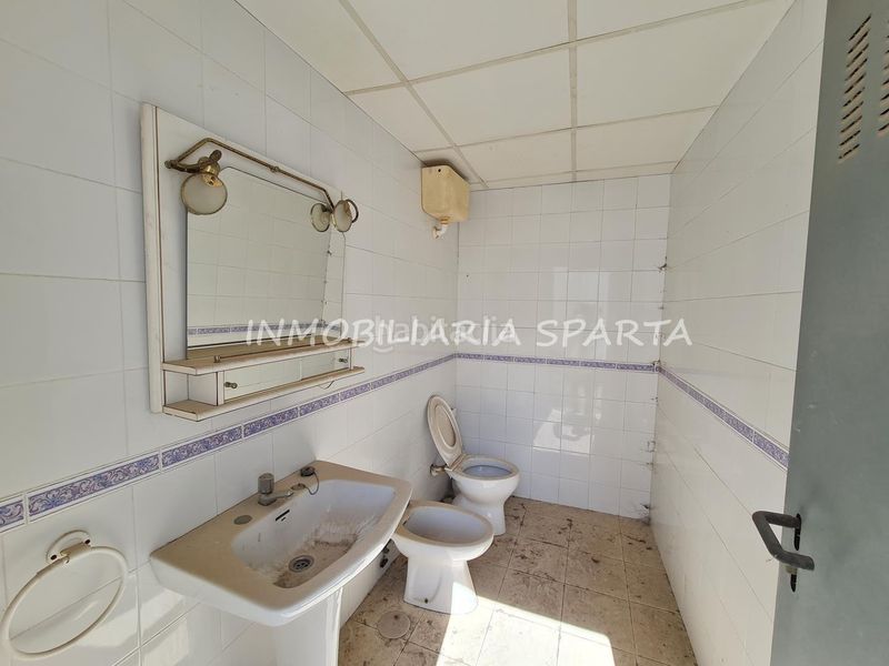 Foto 3b08c9d7-4009-41dd-8994-c4019de92b72. Casa adosada en calle concejal jiménez becerril 14 ¡fantástica céntrica casa de pueblo! en Sanlúcar la Mayor