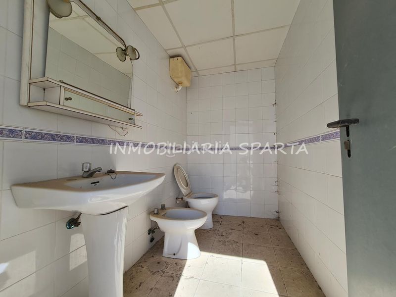 Foto 4fd59145-51ca-4ce6-afab-9c89259b7977. Casa adosada en calle concejal jiménez becerril 14 ¡fantástica céntrica casa de pueblo! en Sanlúcar la Mayor