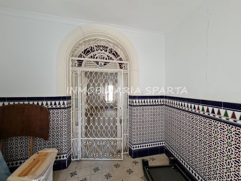 Foto 6824e01b-1944-45f0-8dfb-6bc6277cb93f. Casa adosada en calle concejal jiménez becerril 14 ¡fantástica céntrica casa de pueblo! en Sanlúcar la Mayor