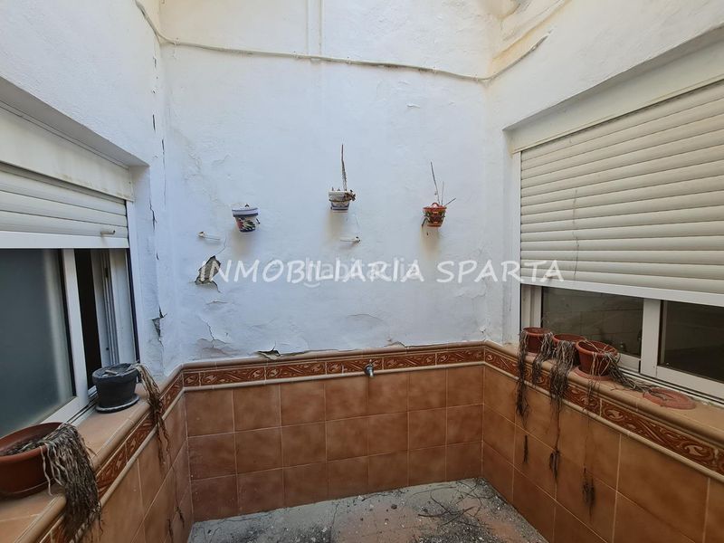 Foto 6ff13ad6-2469-4ed1-9c50-67252391762b. Casa adosada en calle concejal jiménez becerril 14 ¡fantástica céntrica casa de pueblo! en Sanlúcar la Mayor