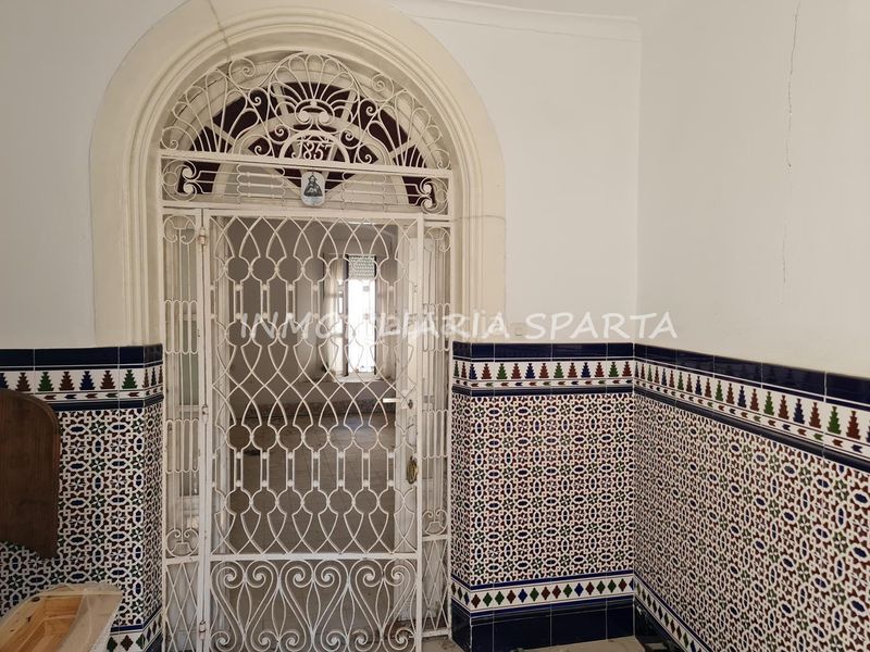 Foto 9cec495c-ef23-44d9-8c7a-7fb080eb5c7d. Casa adosada en calle concejal jiménez becerril 14 ¡fantástica céntrica casa de pueblo! en Sanlúcar la Mayor
