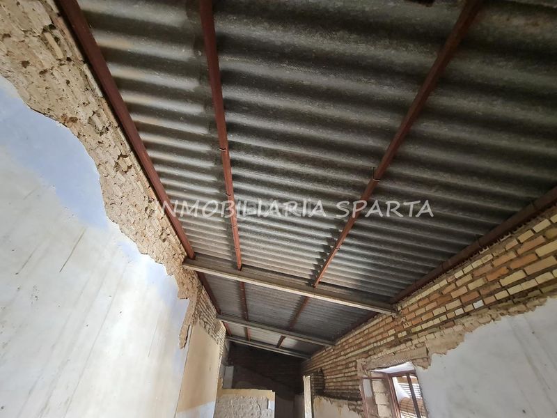 Foto b5d6e5f7-0714-4c53-b51c-9250acc50343. Casa adosada en calle concejal jiménez becerril 14 ¡fantástica céntrica casa de pueblo! en Sanlúcar la Mayor