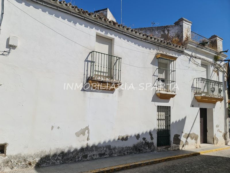 Foto e95c3819-d594-4e9c-83ba-70c36530739a. Casa adosada en calle concejal jiménez becerril 14 ¡fantástica céntrica casa de pueblo! en Sanlúcar la Mayor
