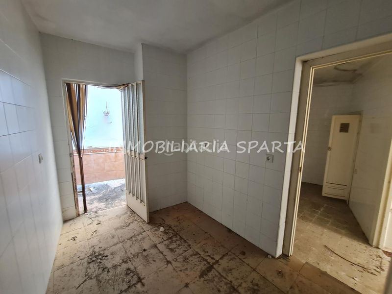 Foto fb0cbc5e-b189-48a9-86c6-6b7df353e763. Casa adosada en calle concejal jiménez becerril 14 ¡fantástica céntrica casa de pueblo! en Sanlúcar la Mayor