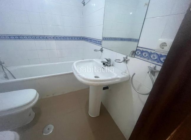 Foto c6c45804-c963-4480-887d-eac2d59d3a34. Semi detached house in calle camilo josé cela 51 in Castilleja de Guzmán