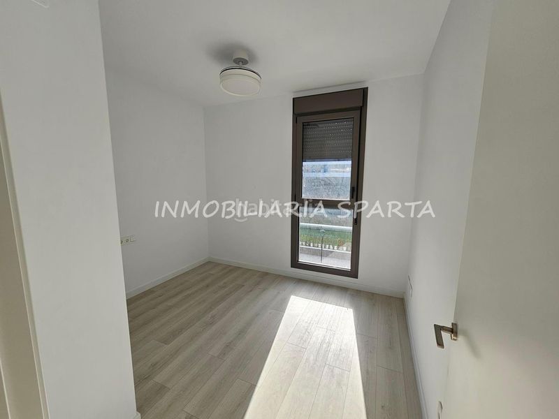 Foto 7d52444f-9500-4372-b72f-bec6e85b6494. Lloguer pis amb calefacció piscina a Aljamar Tomares