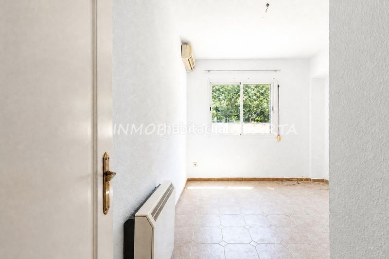 Foto befa79a7-e6d8-4ce4-9a9e-24f7e3f7d754. Xalet a calle zurbarán 11 a Loreto Espartinas