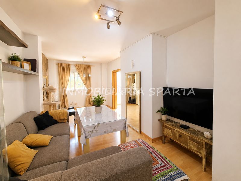 Foto 1c9d69a7-def5-4a0e-acd1-9829825111e2. Maison jumelée dans calle alonso de molina 136 dans Santiponce