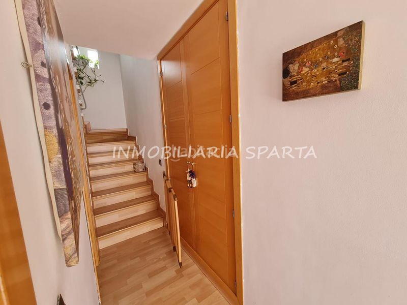 Foto 2c969352-1e43-4fd6-ac37-c380d2b745e2. Maison jumelée dans calle alonso de molina 136 dans Santiponce