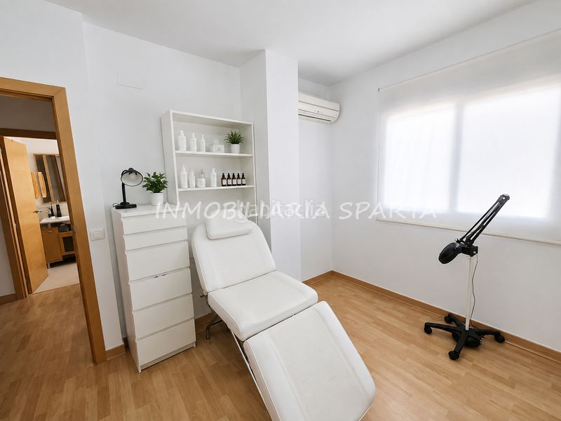 Foto 3dd0bba9-3976-44d7-9397-906372ad10ae. Maison jumelée dans calle alonso de molina 136 dans Santiponce