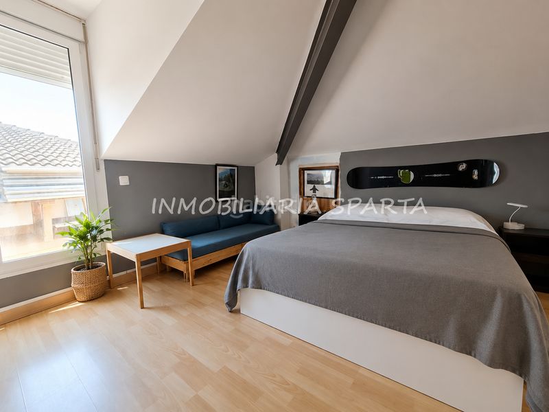 Foto 7a9d2f21-f6d1-4b7f-9d89-822bd488a43b. Maison jumelée dans calle alonso de molina 136 dans Santiponce