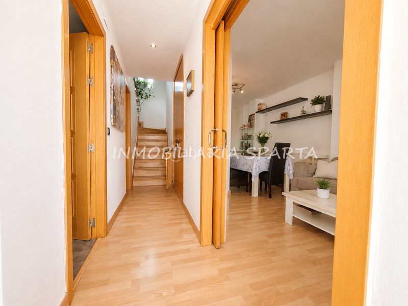 Foto f04c66b4-6dea-45eb-adcf-afd774c1bb3e. Maison jumelée dans calle alonso de molina 136 dans Santiponce