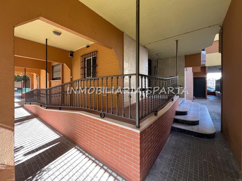 Foto 8deebce6-59b8-4b40-9778-2452f82eb544. Appartamento in barriada de san diego 23 in Pino Montano - Consolación Sevilla