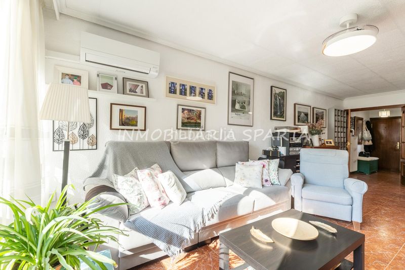 Foto a4d93aac-df28-4e67-9680-287253d5509d. Appartamento in barriada de san diego 23 in Pino Montano - Consolación Sevilla