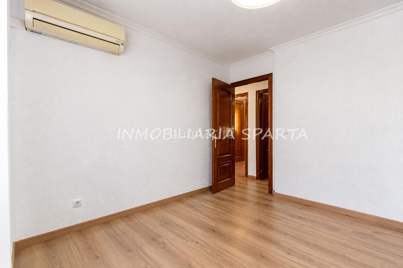 Foto b4637ff6-0a0f-4f16-a316-17feb1f29efd. Appartamento in barriada de san diego 23 in Pino Montano - Consolación Sevilla