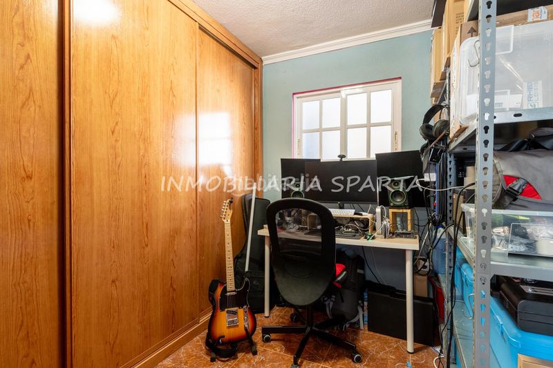 Foto b6938ce9-cd6f-4ebf-90f1-412e56b77f66. Appartamento in barriada de san diego 23 in Pino Montano - Consolación Sevilla