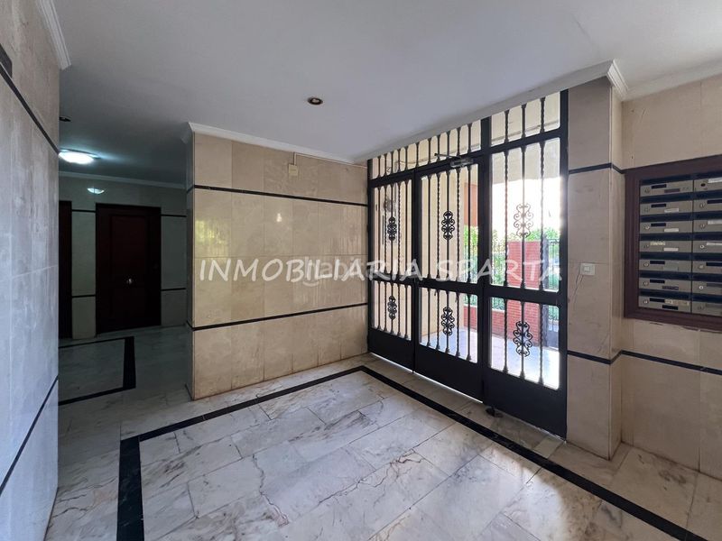 Foto f33e5789-e054-47c2-aec6-a059184e90a3. Appartamento in barriada de san diego 23 in Pino Montano - Consolación Sevilla