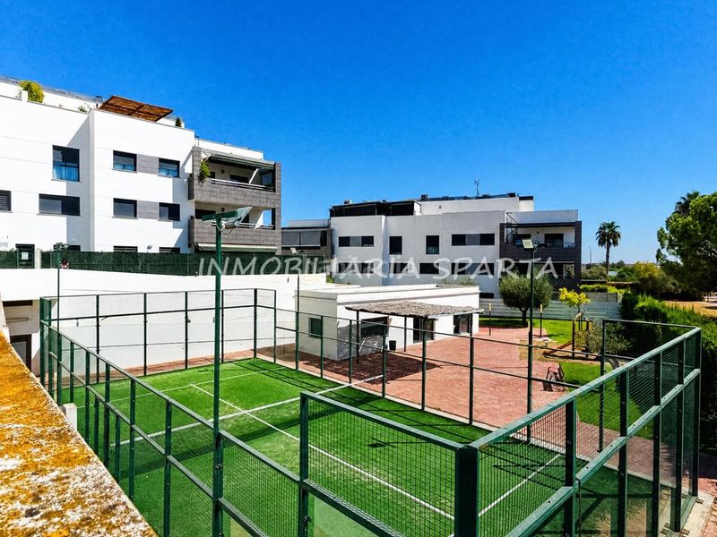 Foto 26432b84-26a2-4a2a-9701-704981abee3d. Pis a calle presidente adolfo suárez 1 a Colegio Europa Espartinas