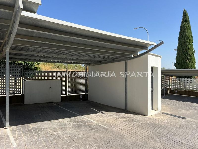 Foto a855bd22-d8aa-4974-b297-031167c62941. Pis a calle presidente adolfo suárez 1 a Colegio Europa Espartinas