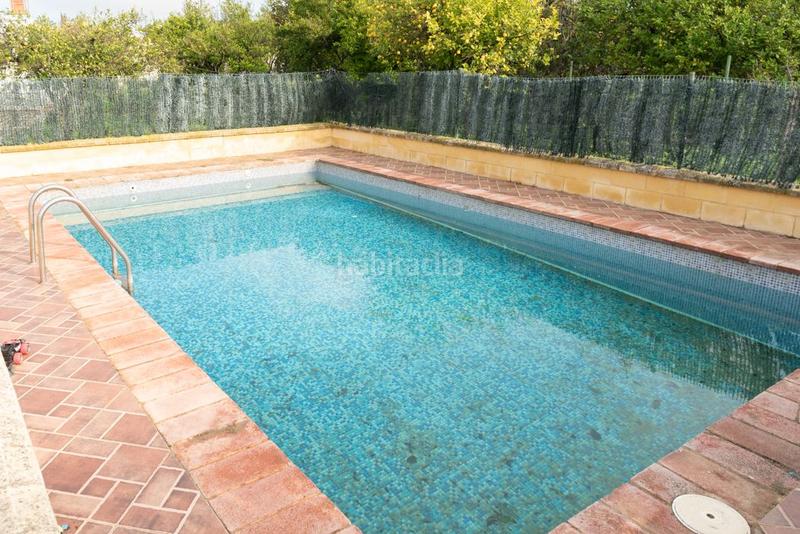 Foto 31eaa1e1-1068-46f2-9173-4871a339ab81. Xalet amb aparcament piscina a Oromana Alcalá de Guadaira