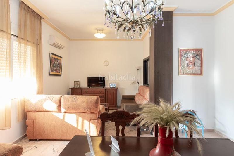 Foto 32bebd44-978e-40e7-987a-9c899110621c. Xalet amb aparcament piscina a Oromana Alcalá de Guadaira