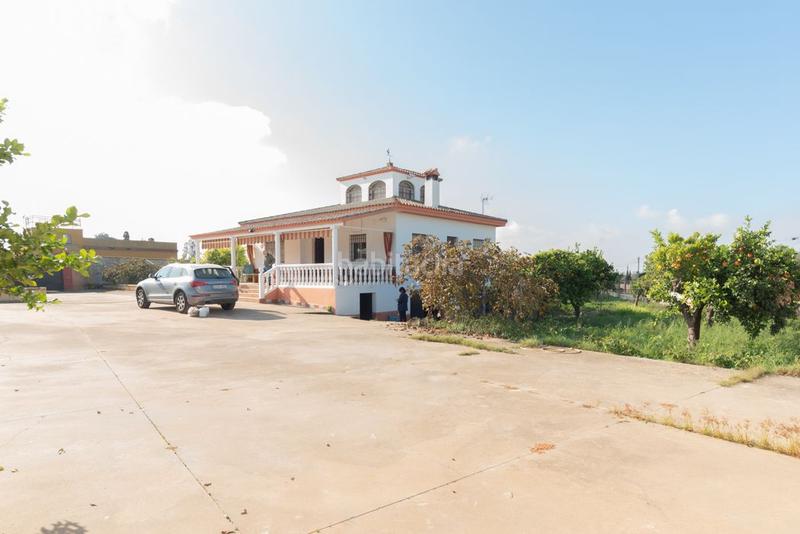 Foto 520e93ee-80e6-48af-b2d3-c1a1e607e37f. Xalet amb aparcament piscina a Oromana Alcalá de Guadaira