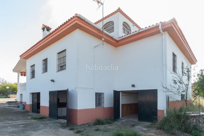 Foto 7cd4bc7e-6a61-47e0-a1dc-55adb0fc9c42. Xalet amb aparcament piscina a Oromana Alcalá de Guadaira