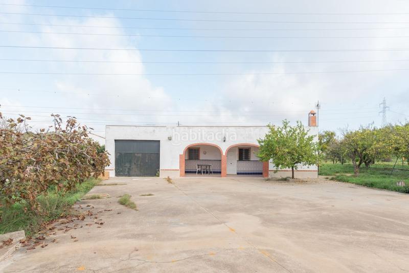 Foto 9e5b076a-b755-444e-8ed1-1272cd913269. Xalet amb aparcament piscina a Oromana Alcalá de Guadaira