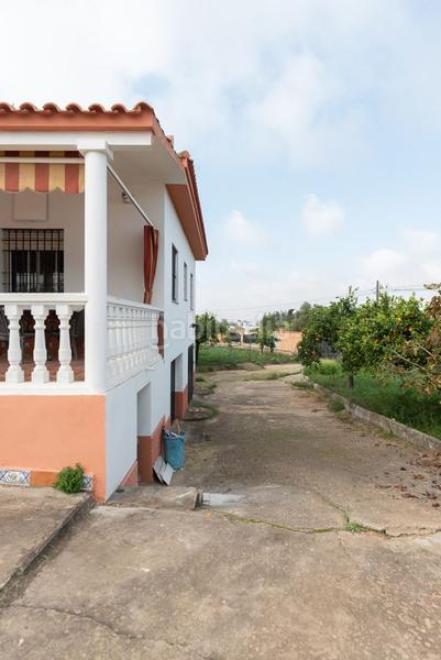 Foto e54ad2ea-0f56-40b7-b348-2513e4dfb43d. Xalet amb aparcament piscina a Oromana Alcalá de Guadaira