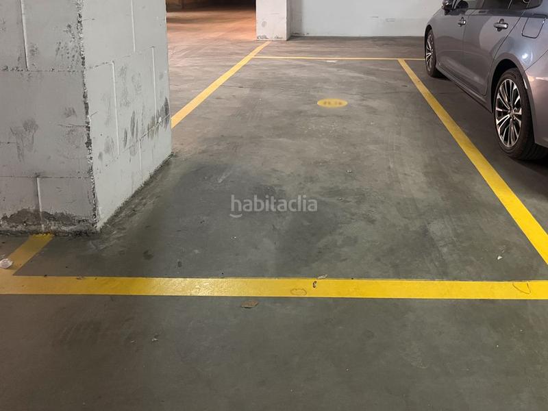 Foto 784e288a-1848-4017-a5a5-2fe74d266143. Miete autoparkplatz in La Buhaira Sevilla