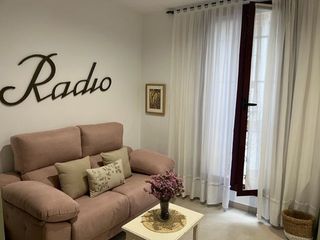 Rent Studio in Santa Catalina. Estudio en alquiler en centro  san roman.