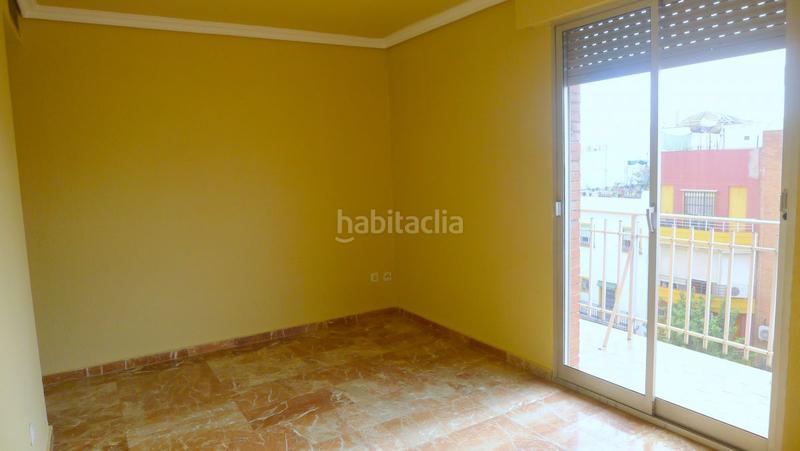 Foto 25fbc83d-a73e-4e83-9fe0-0425dd5a69d7. Alquiler piso  en alquiler en nervión avda. andalucía, 4 dormitorios. en Sevilla
