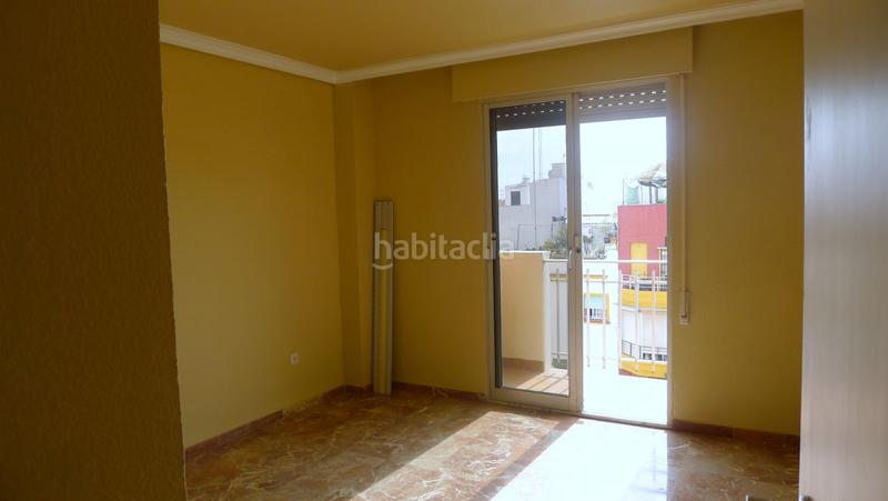 Foto c3fbbd76-fd58-46de-982d-31024c6ea72d. Alquiler piso  en alquiler en nervión avda. andalucía, 4 dormitorios. en Sevilla