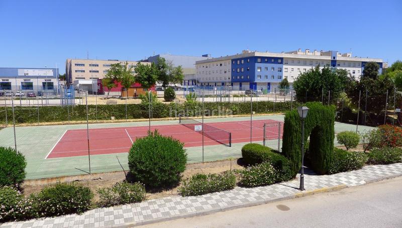 Foto 09b0995f-7b0b-4046-bd4a-26c20136edf0. Casa adosada  en venta en vértice, 3 dormitorios. en Bormujos