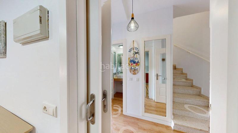 Foto 929c32f8-8cbb-45d7-ad0a-0020d8efa3e5. Casa adosada  en venta en vértice, 3 dormitorios. en Bormujos