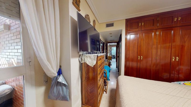 Foto 9f6f598e-d835-4369-a0ef-9ee9f1dd946c. Pis amb calefacció aparcament piscina a Urbadiez - Entrepuentes Sevilla