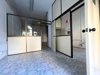 Lloguer Local Comercial a San Carlos - San José. Local en alquiler en nervión  josé laguillo, 3 dormitorios.