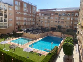 Lloguer Pis a La Calzada - La Florida. Piso en alquiler en nervión, 3 dormitorios.