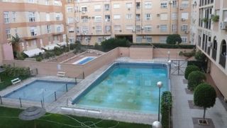 Location Appartement à La Calzada - La Florida. Piso en alquiler en nervión, 3 dormitorios.